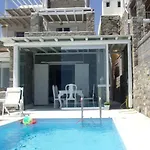Huge Mykonos. Ideal For 8-12 Guests Дом отдыха *